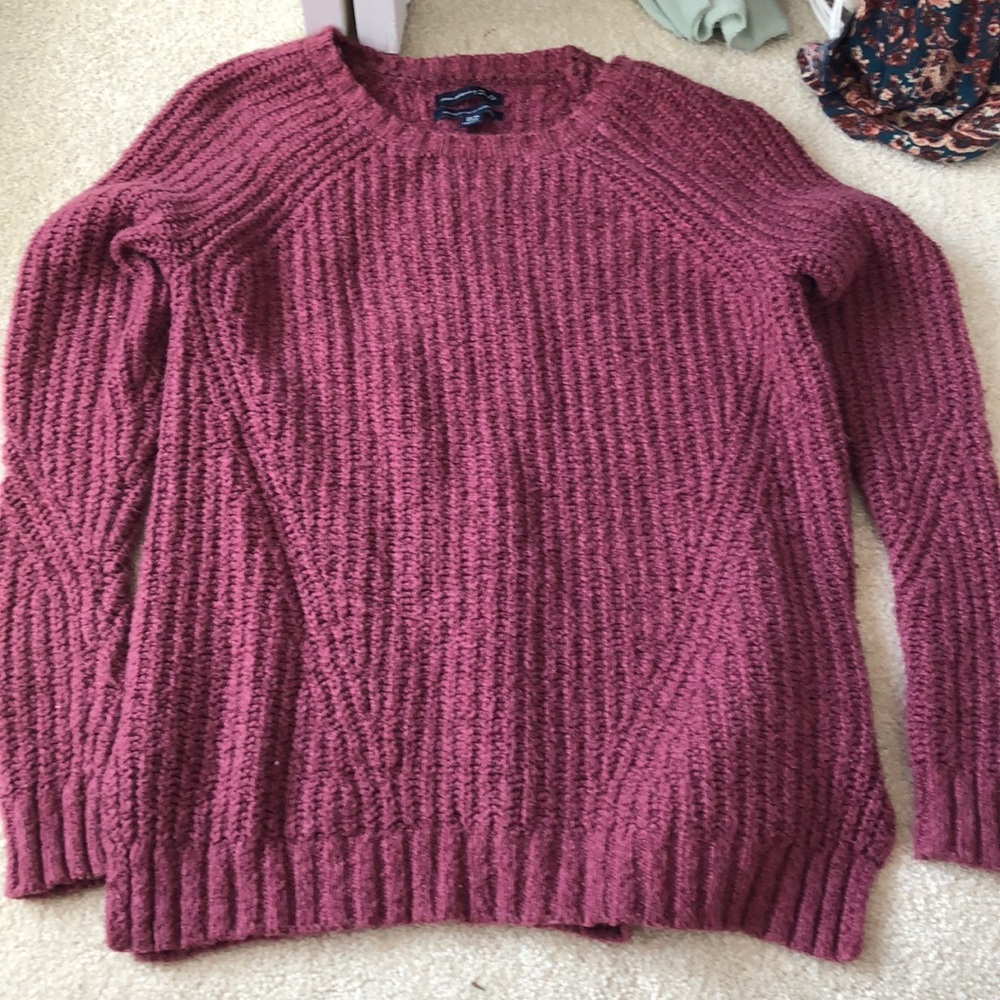 American Eagle Maroon Sweater